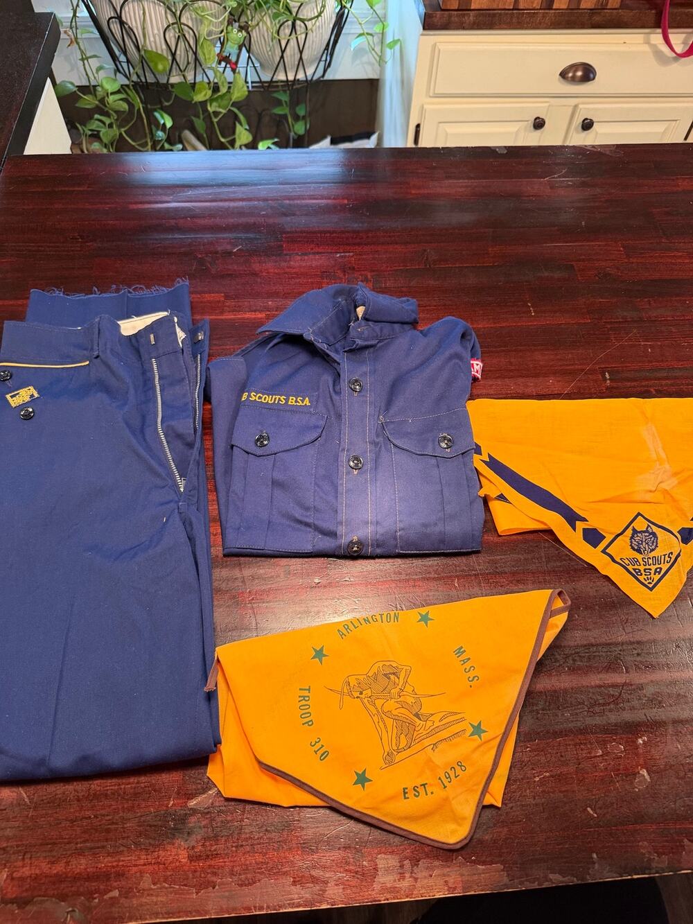 Vintage Cub Scouts BSA Uniform Set-Shirt Pants Neckerchief-Cambridge MA Patches
